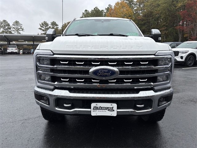 Used 2024 Ford F250 XLT w/ Black Appearance Package image 3
