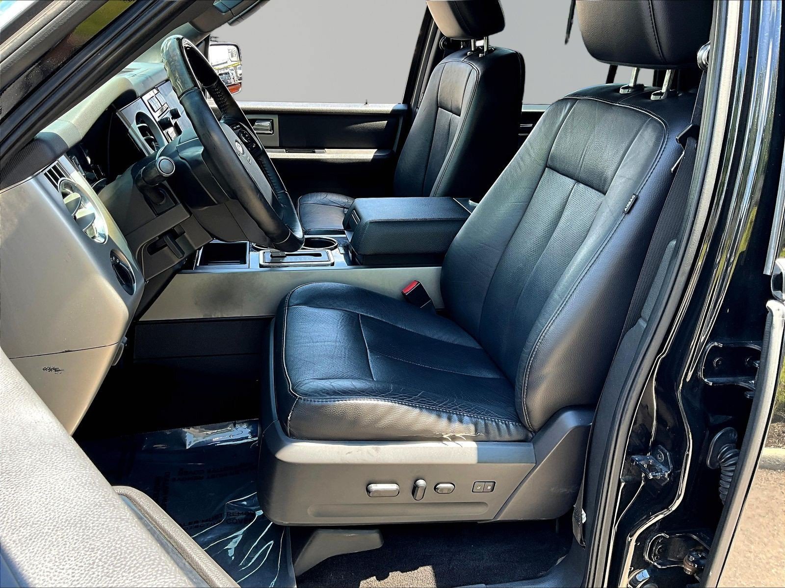 Used 2014 Ford Expedition EL Limited w/ Equipment Group 301A AWD/4WD image 21