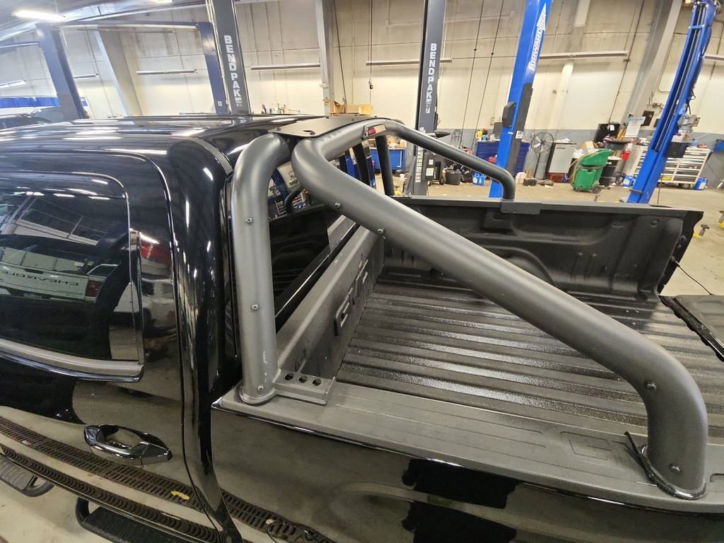 Used 2017 GMC Sierra 1500 SLT w/ All Terrain X Package image 38