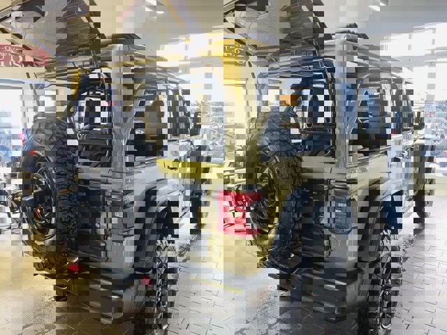 Used 2025 Jeep Wrangler Unlimited Rubicon w/ XTREMEE 35" Tire Package image 5