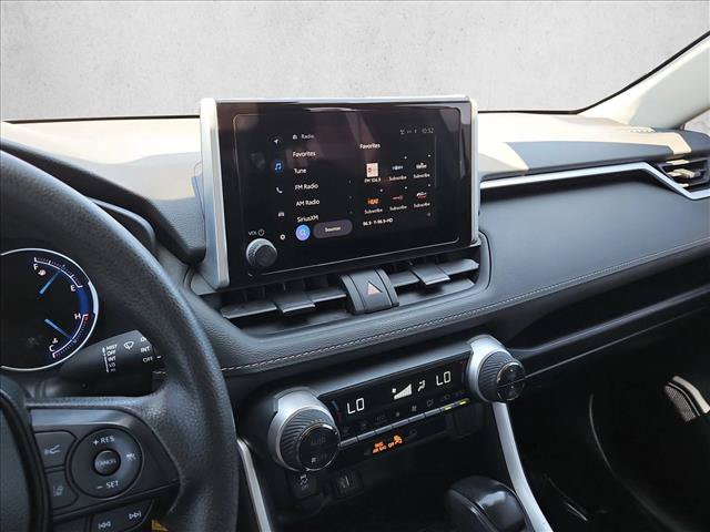 Used 2023 Toyota RAV4 LE AWD/4WD image 15
