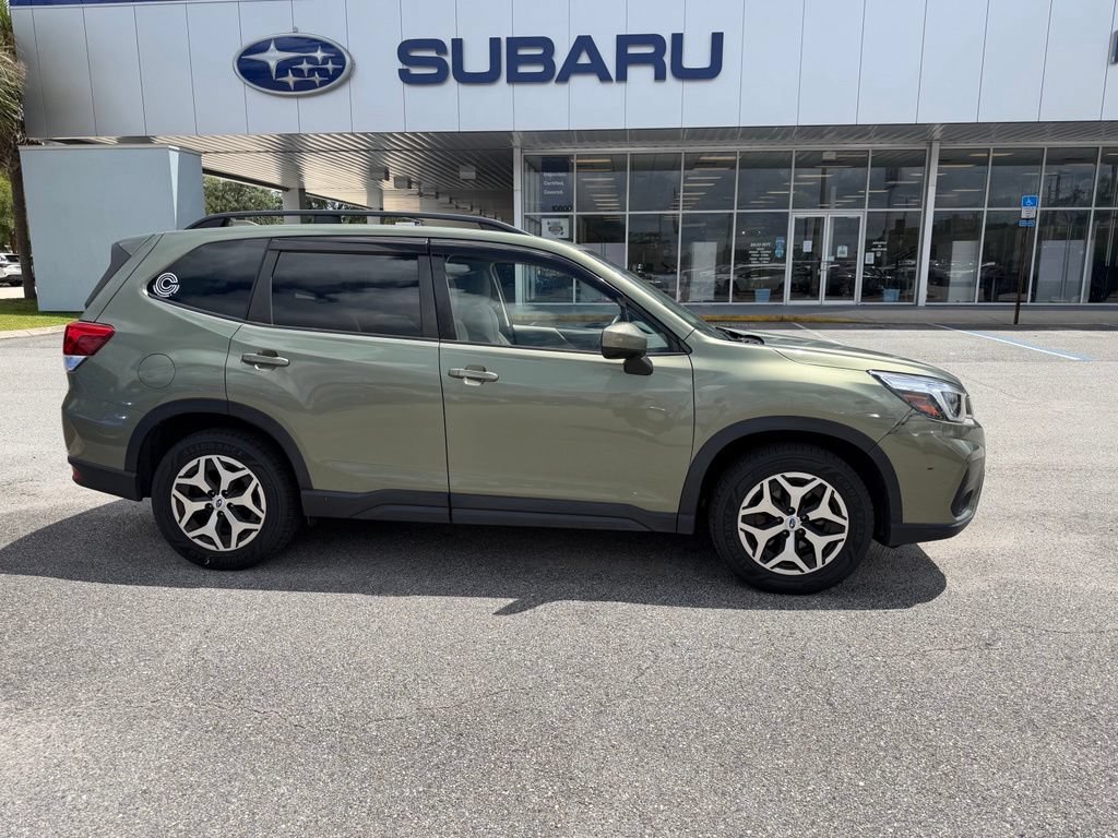 Used 2021 Subaru Forester Premium w/ Popular Package #1 AWD/4WD image 2