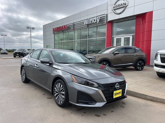New 2025 Nissan Altima 2.5 SV w/ SV Premium Package