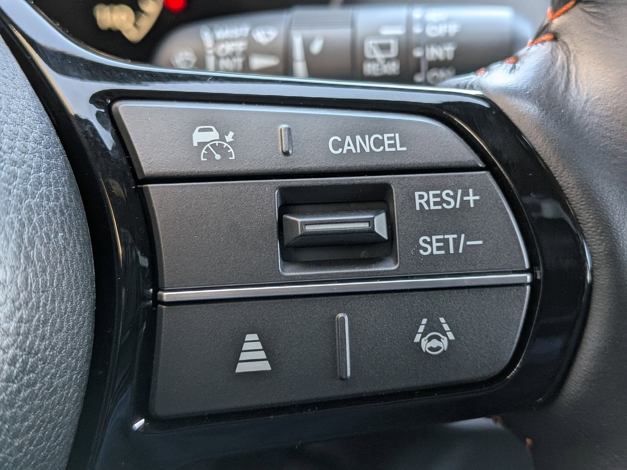 Certified 2025 Honda HR-V Sport image 16