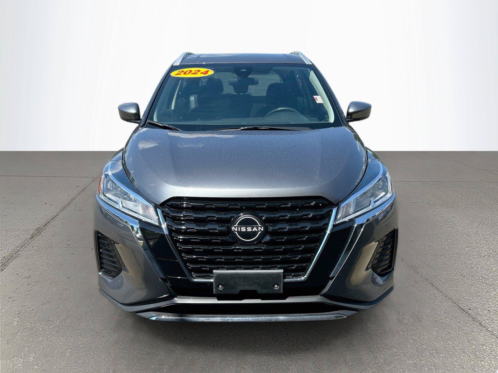 Used 2024 Nissan Kicks SV FWD image 9