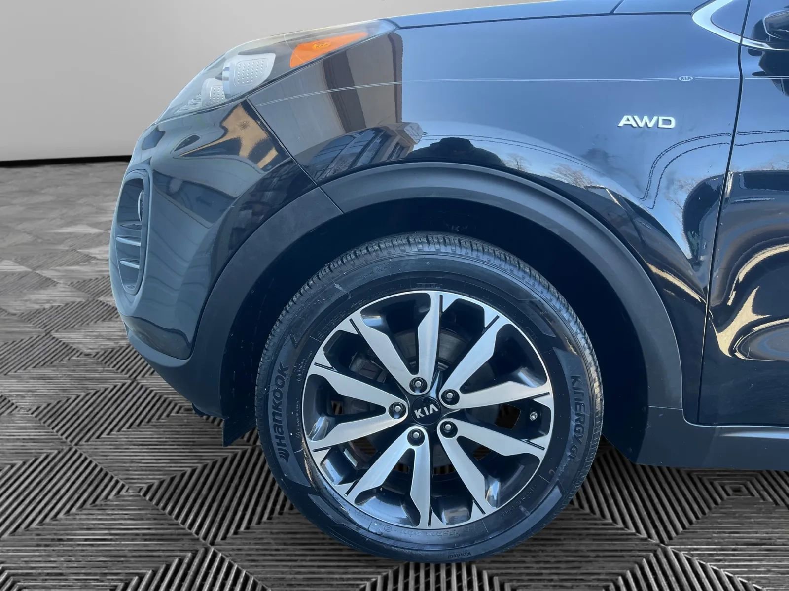 Used 2018 Kia Sportage EX AWD/4WD image 17