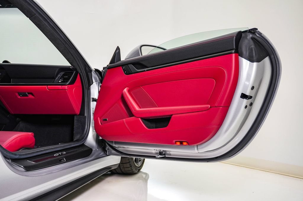 Certified 2024 Porsche 911 GT3 RWD image 18