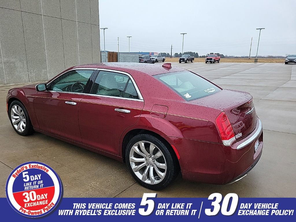 Used 2018 Chrysler 300 Limited w/ Light Group image 4