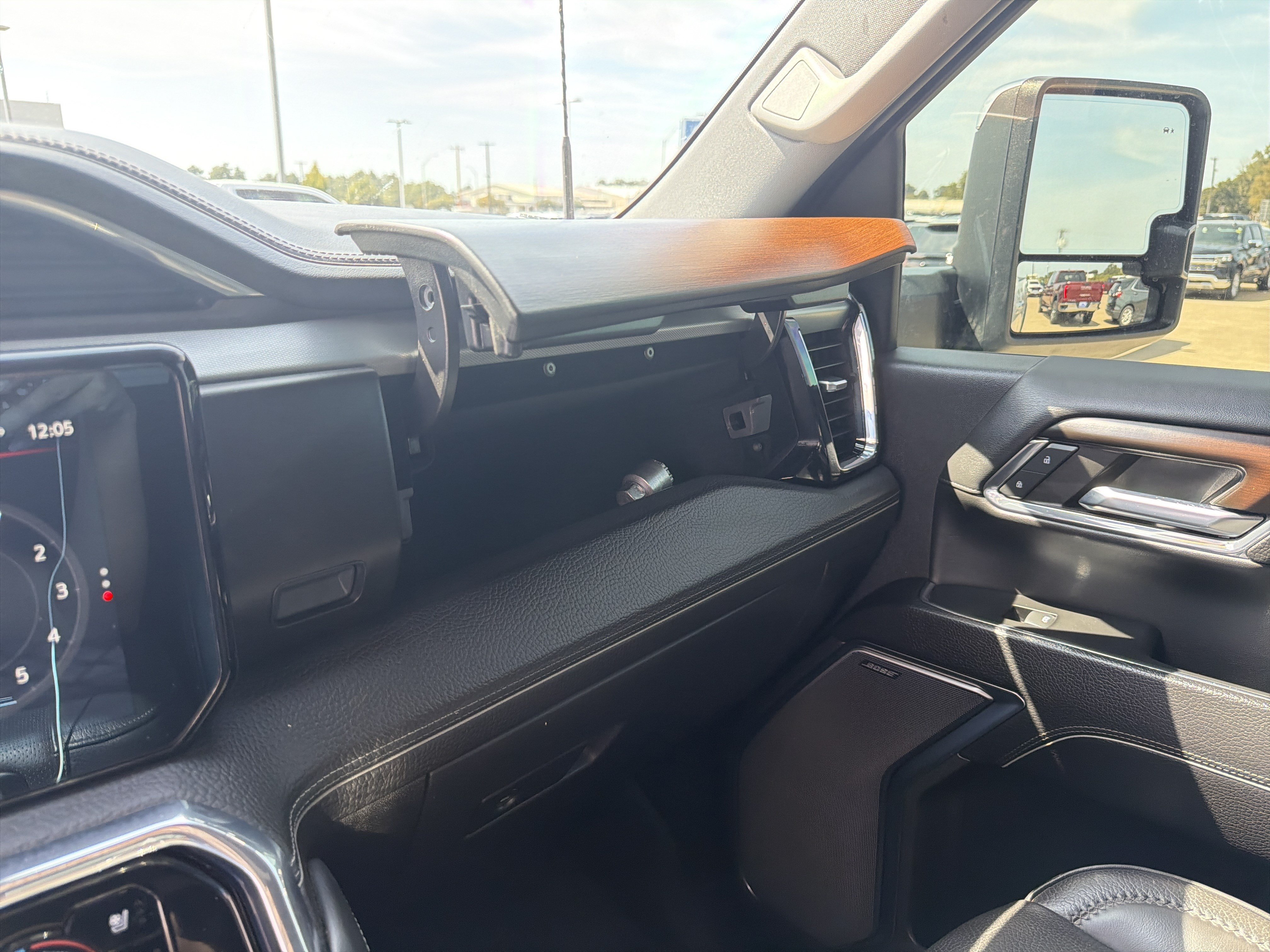 Used 2024 GMC Sierra 2500 Denali w/ Denali Reserve Package AWD/4WD image 19
