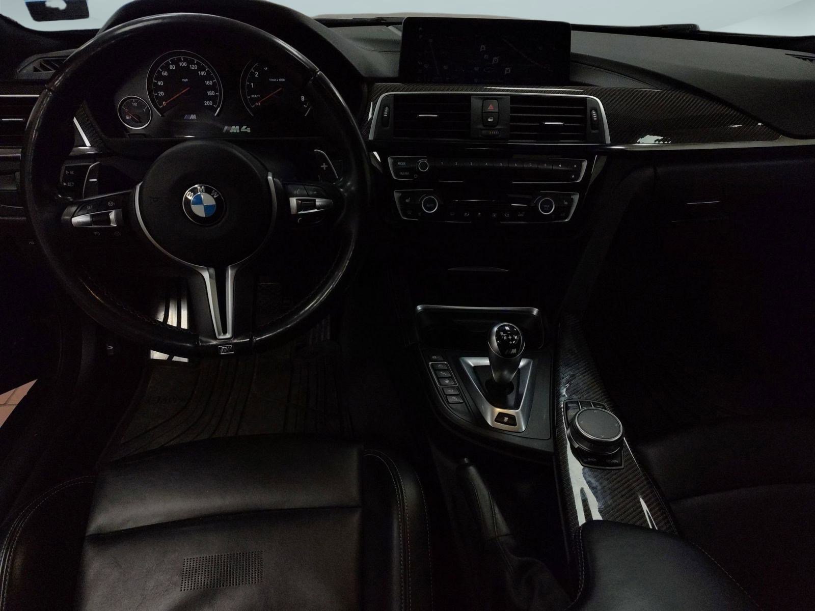 Used 2020 BMW M4 Coupe w/ Executive Package image 25