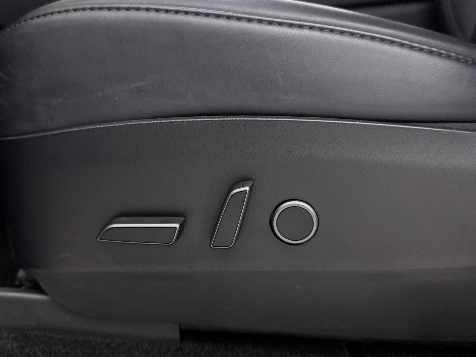 Used 2021 Tesla Model Y Long Range AWD/4WD image 29