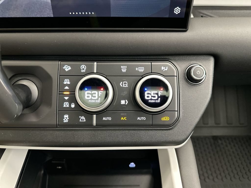 Certified 2025 Land Rover Defender 110 S AWD/4WD image 12