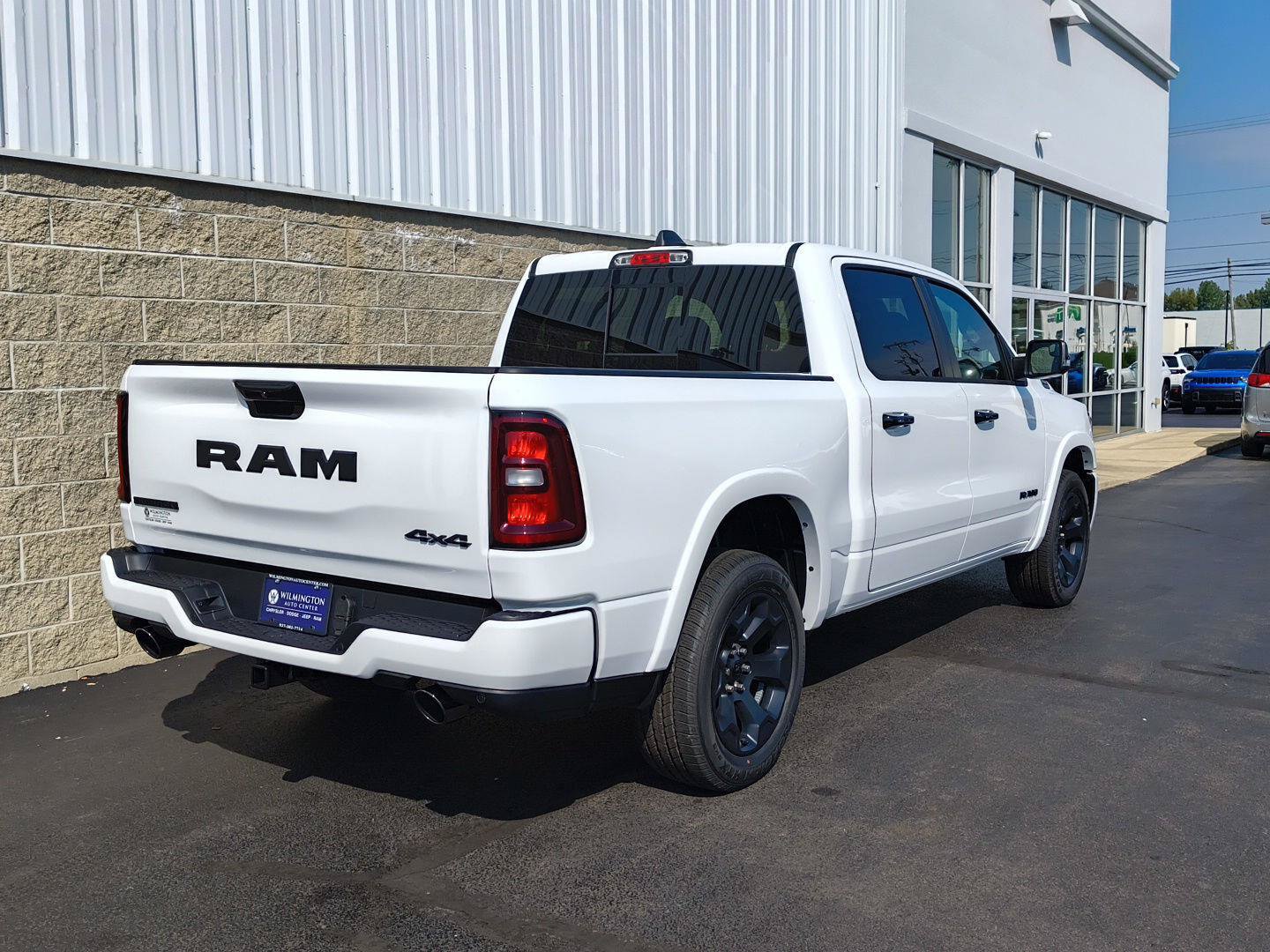 New 2027 RAM 1500 Big Horn AWD/4WD image 3