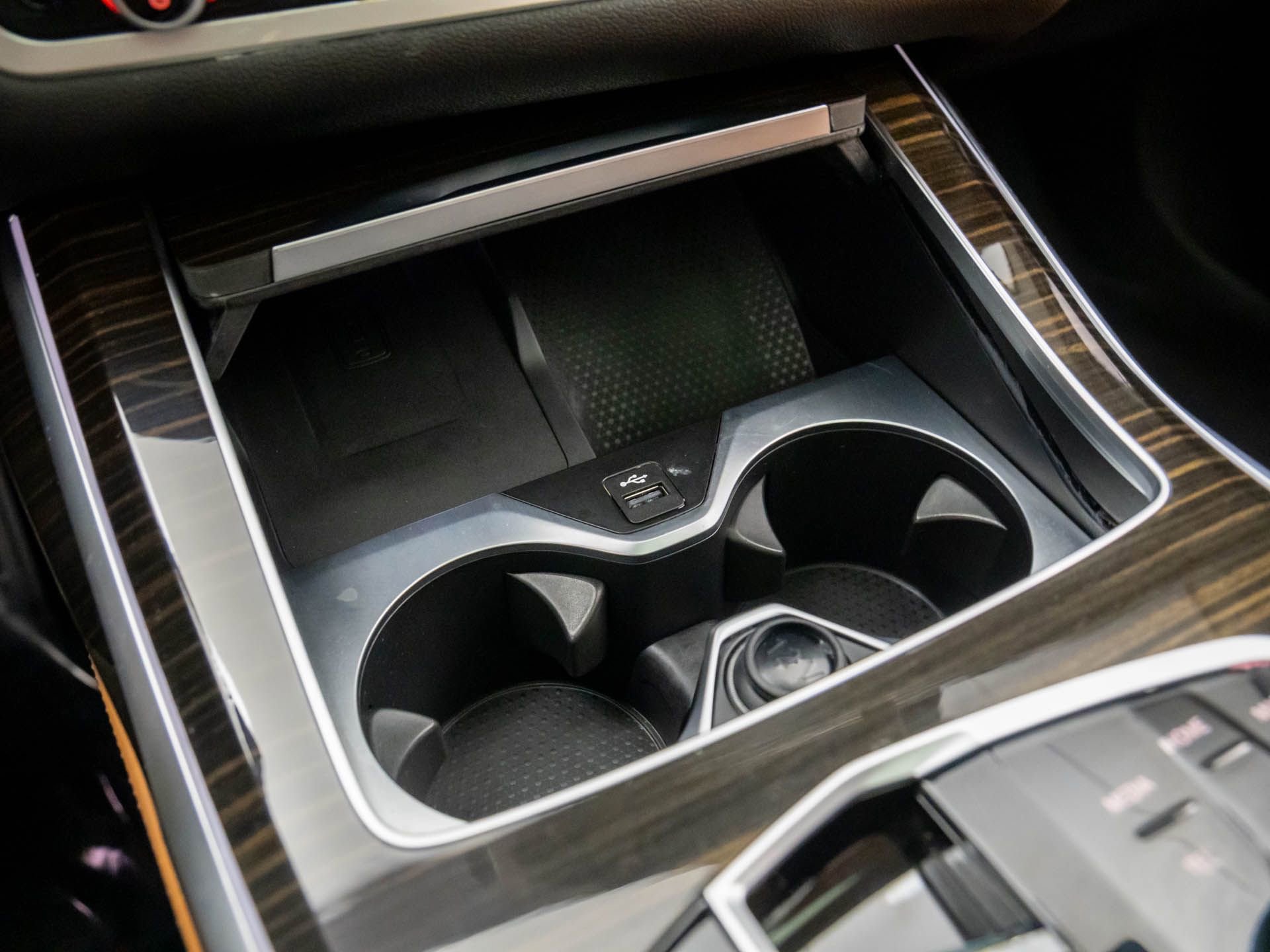 Certified 2025 BMW X7 xDrive40i w/ Premium Package image 25