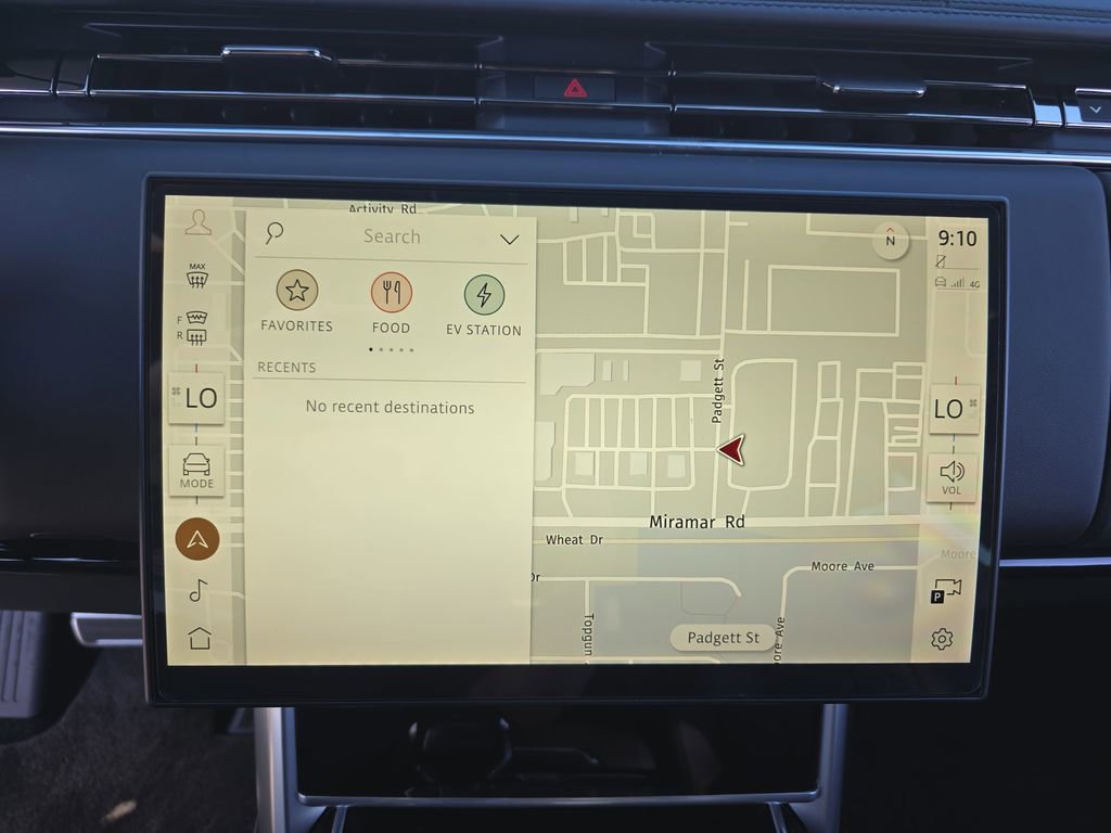 New 2026 Land Rover Range Rover SE image 23