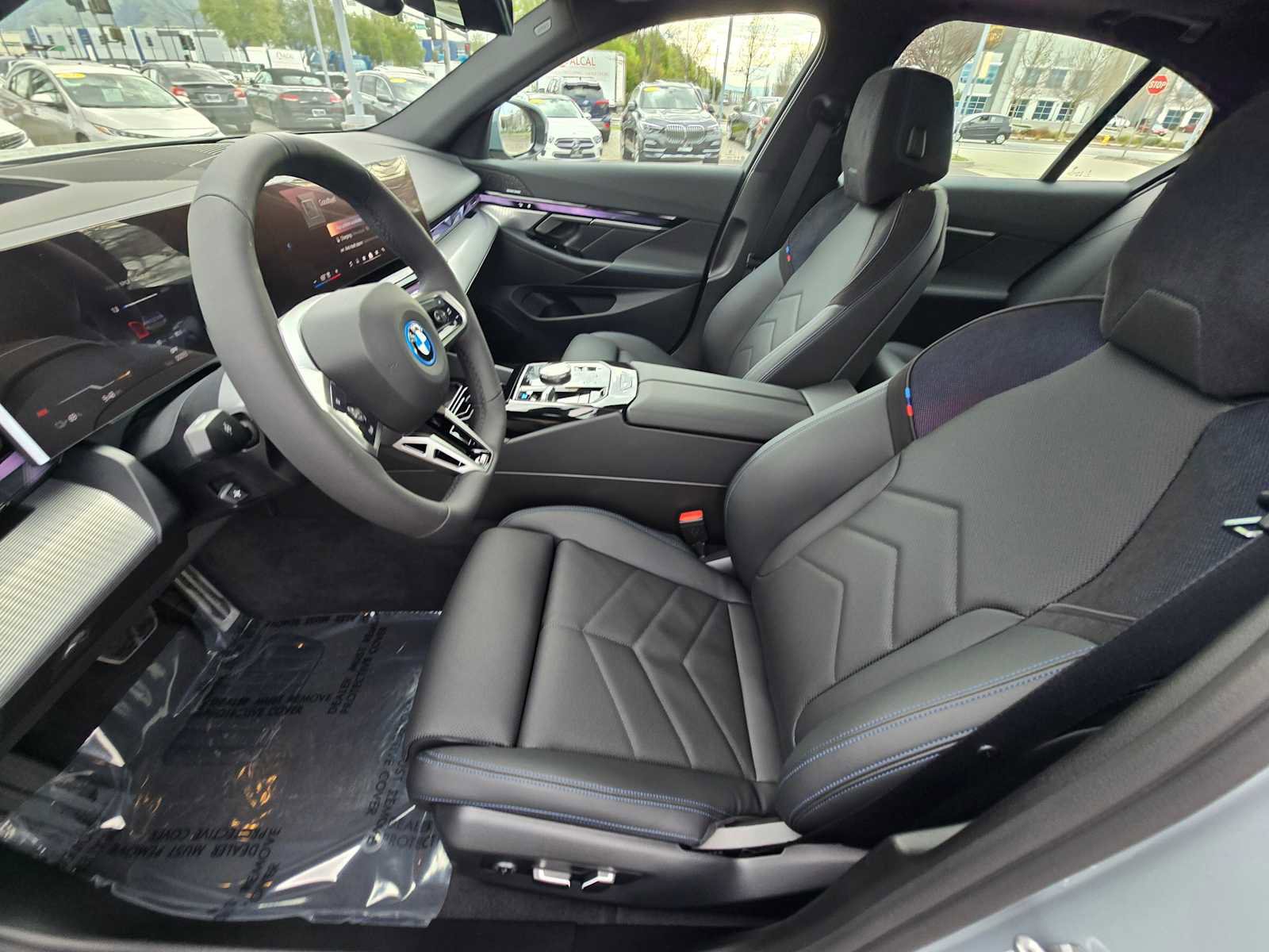 Used 2026 BMW i5 eDrive40 w/ M Sport Package image 24