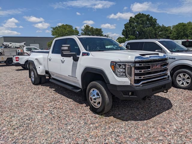 Used 2022 GMC Sierra 3500 SLE w/ SLE Convenience Package AWD/4WD image 3