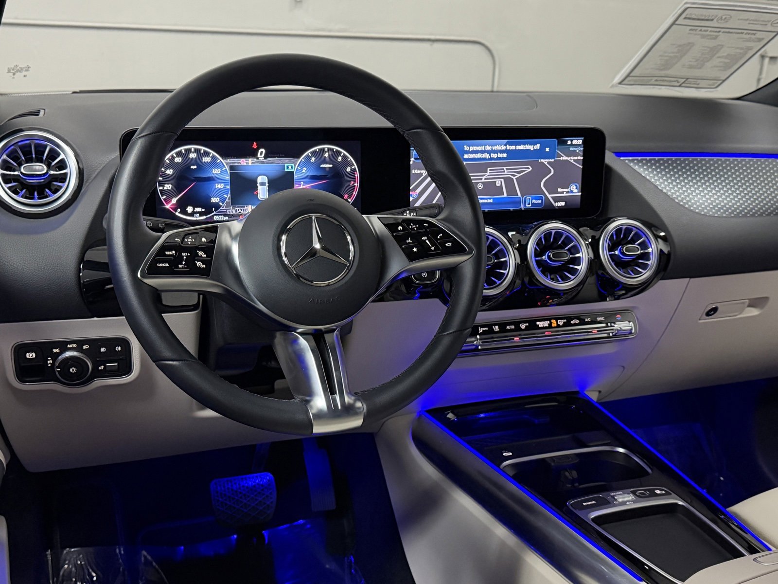 Used 2025 Mercedes-Benz GLA 250 image 34