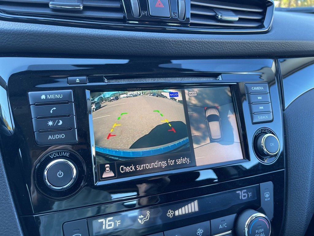 Used 2022 Nissan Rogue Sport SV w/ Technology Package image 11