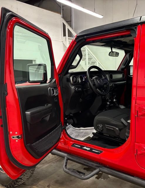 Used 2022 Jeep Gladiator Sport AWD/4WD image 21