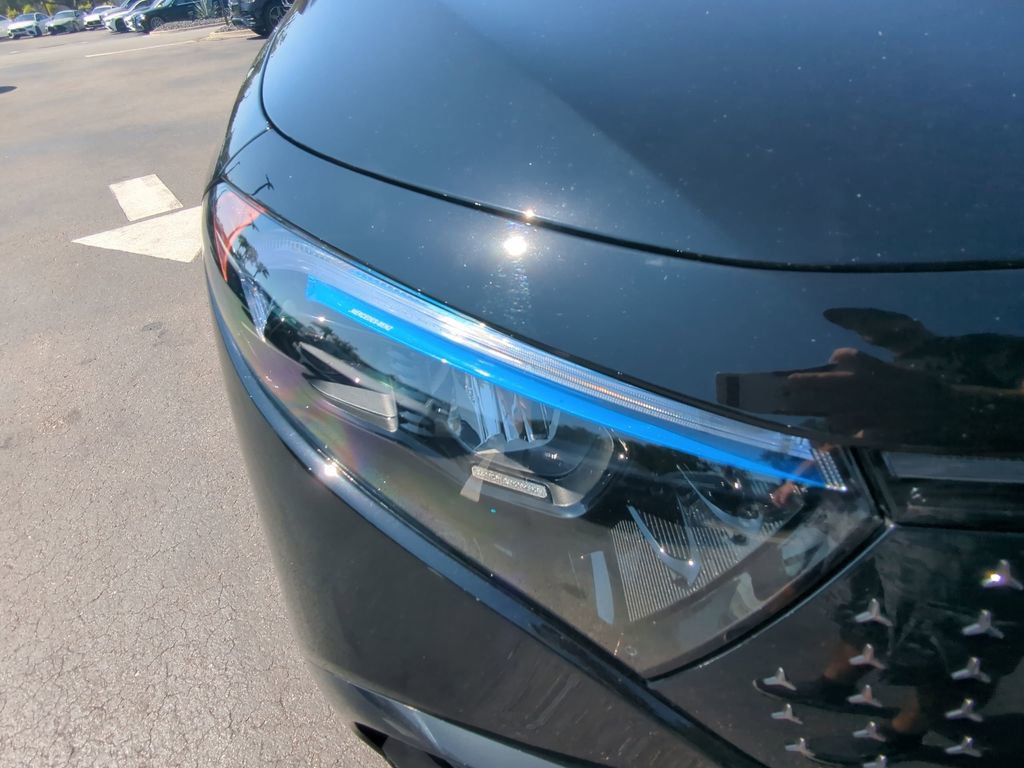 Certified 2024 Mercedes-Benz EQB 300 4MATIC image 21