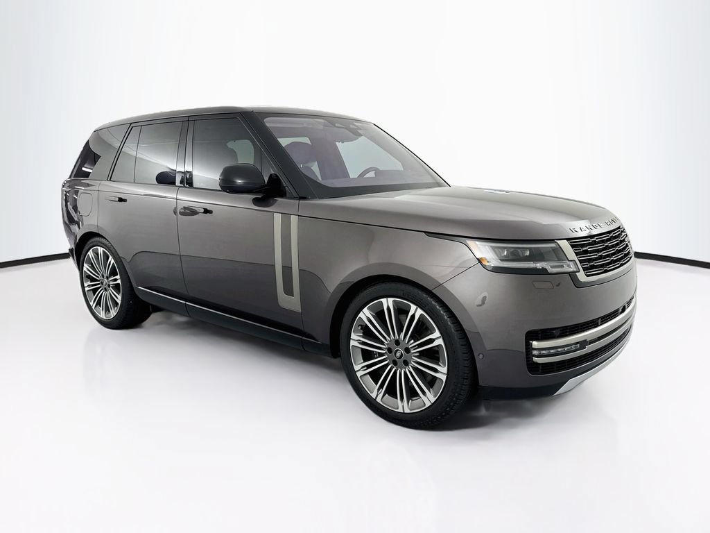 Used 2022 Land Rover Range Rover SE AWD/4WD image 3