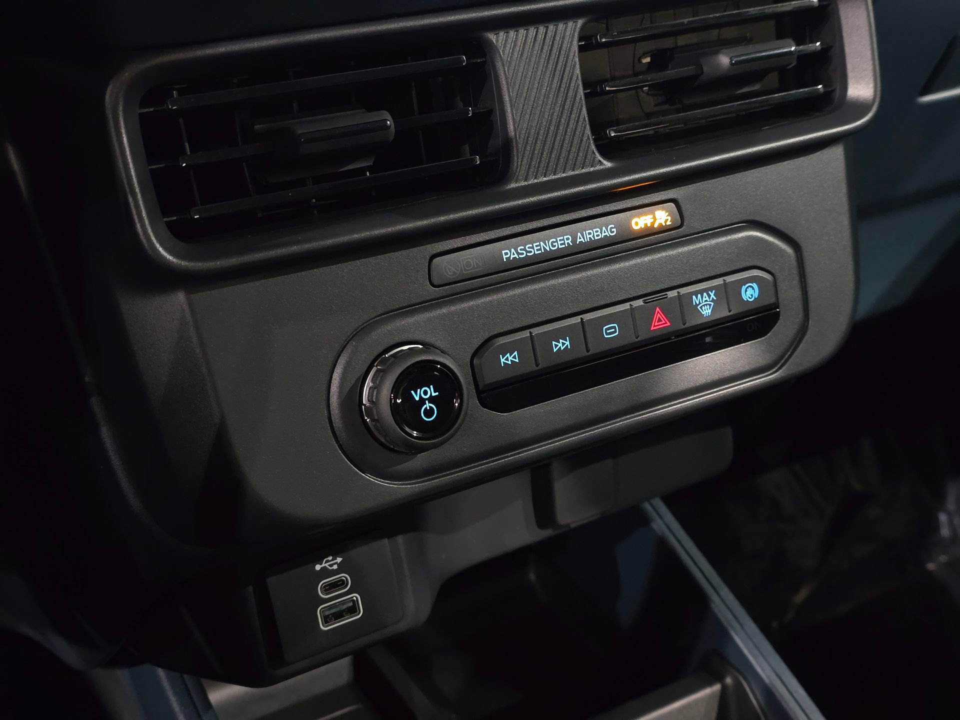 New 2026 Ford Maverick XL w/ Equipment Group 101A image 25