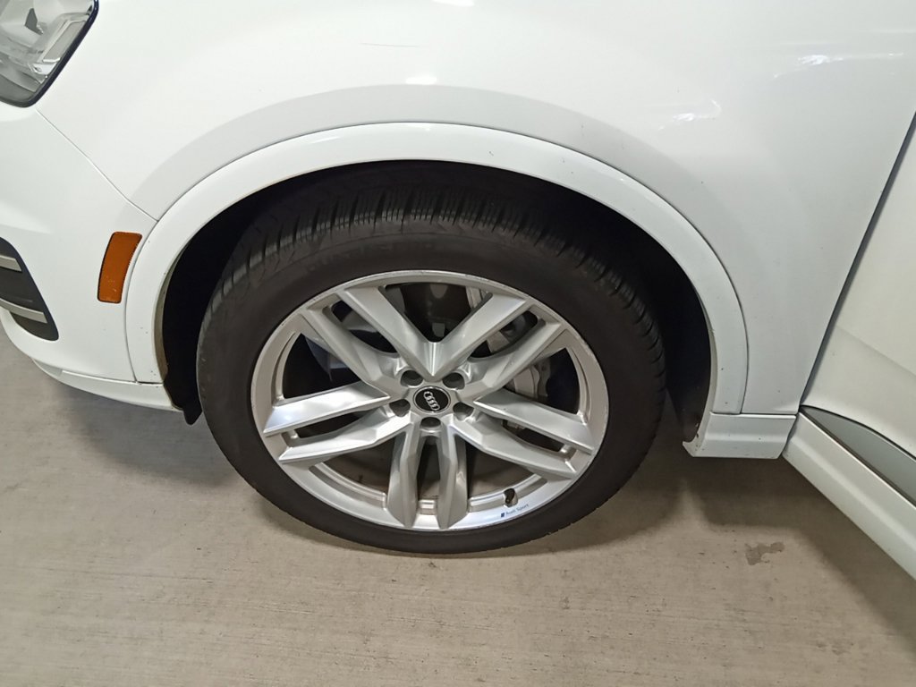 Used 2018 Audi Q7 3.0T Prestige AWD/4WD image 17