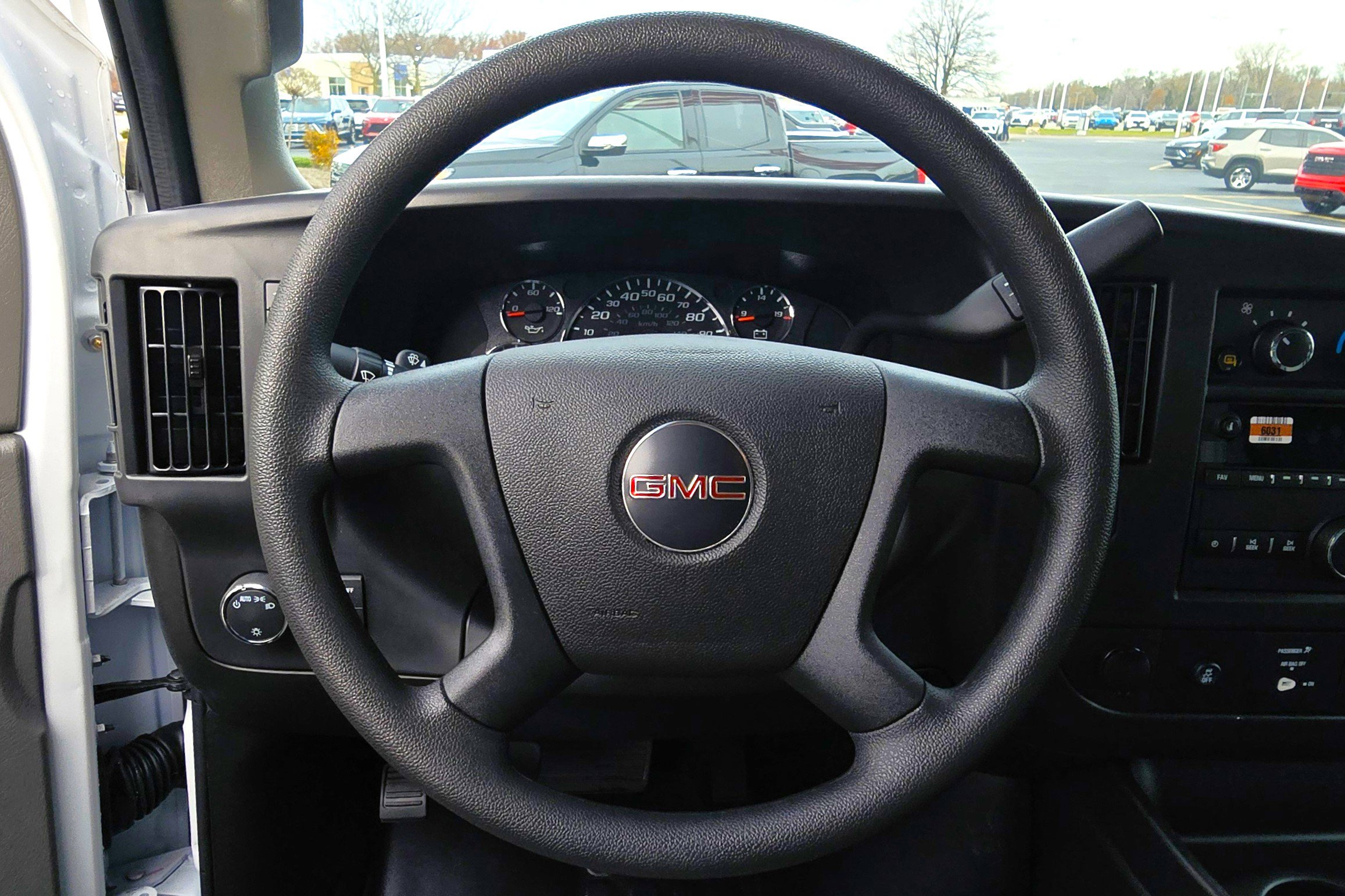 New 2025 GMC Savana 2500 w/ Chrome Appearance Package image 22