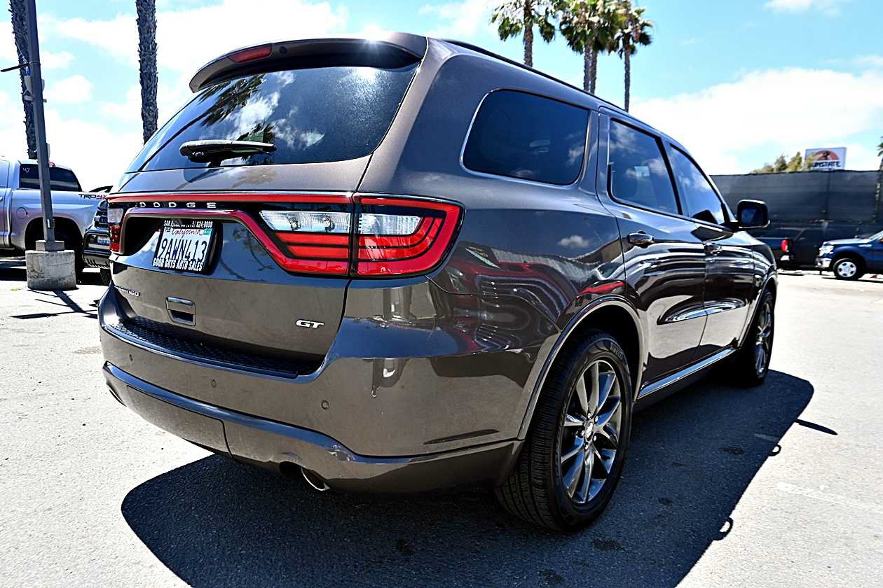 Used 2017 Dodge Durango GT w/ Premium Group RWD image 7