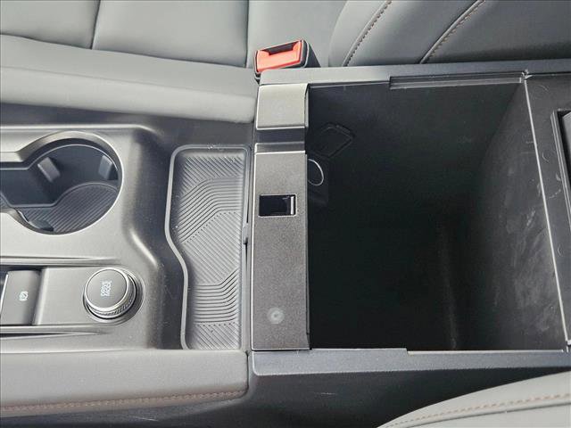 New 2026 Ford Explorer Active w/ Active Comfort Package image 14