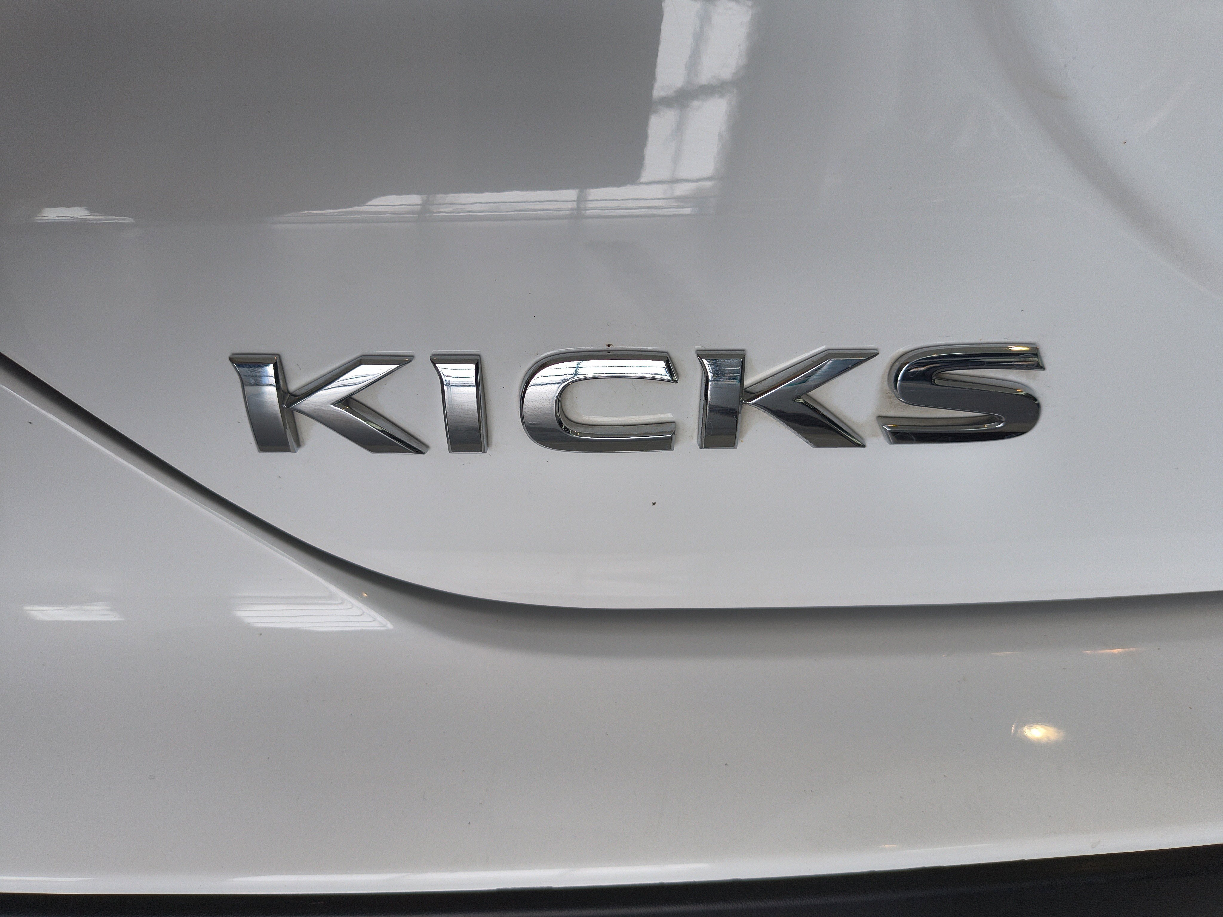 Used 2024 Nissan Kicks S image 26