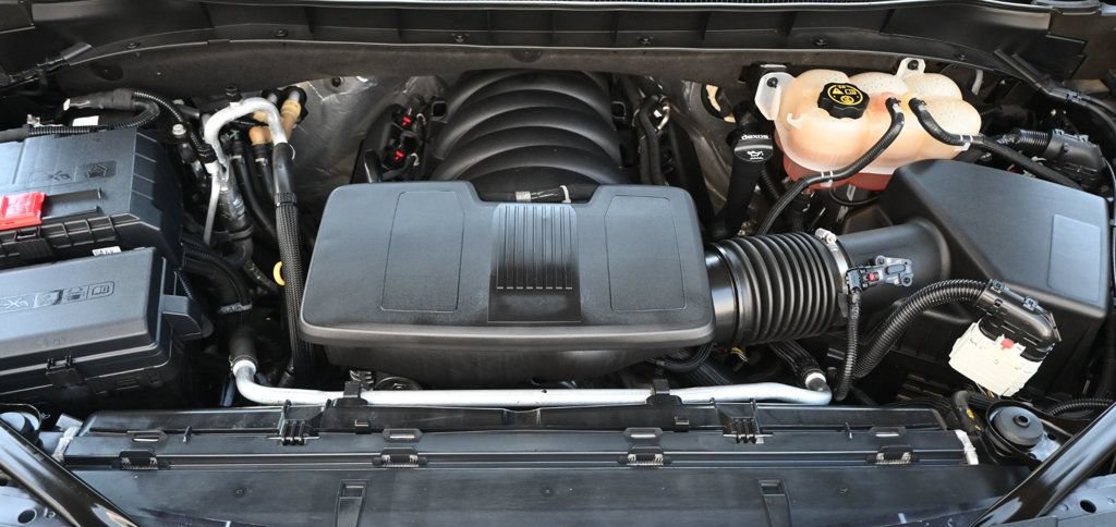 Used 2023 Chevrolet Tahoe LS AWD/4WD image 24