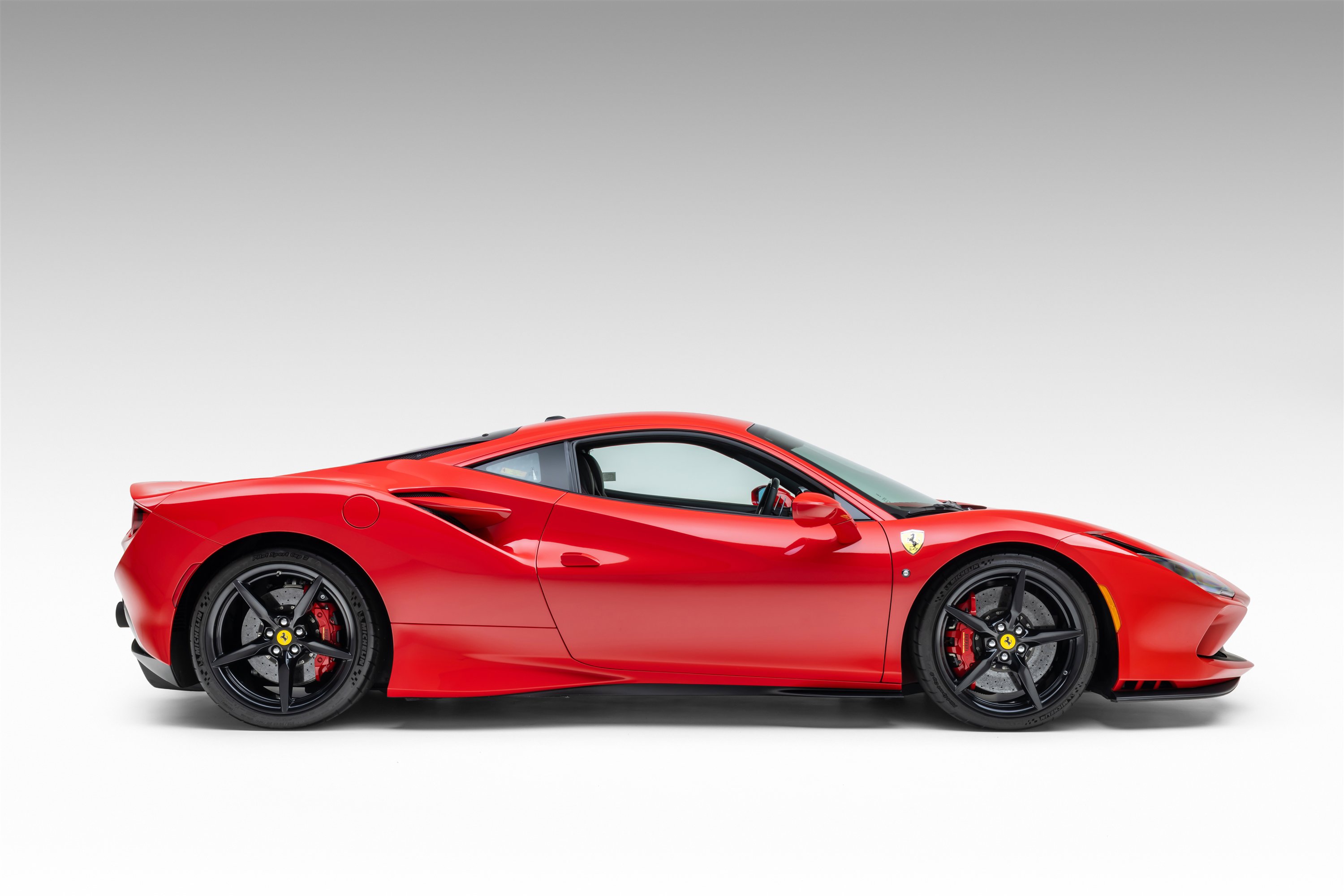 Certified 2020 Ferrari F8 Tributo image 5