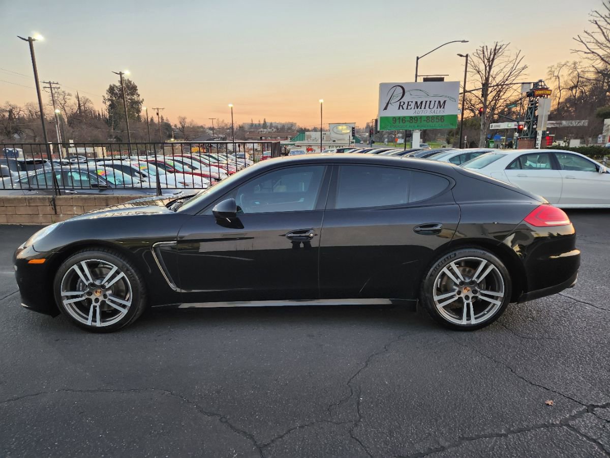 Used 2014 Porsche Panamera 4 image 2