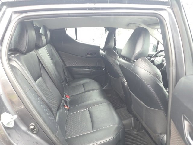 Used 2022 Toyota C-HR Limited image 23