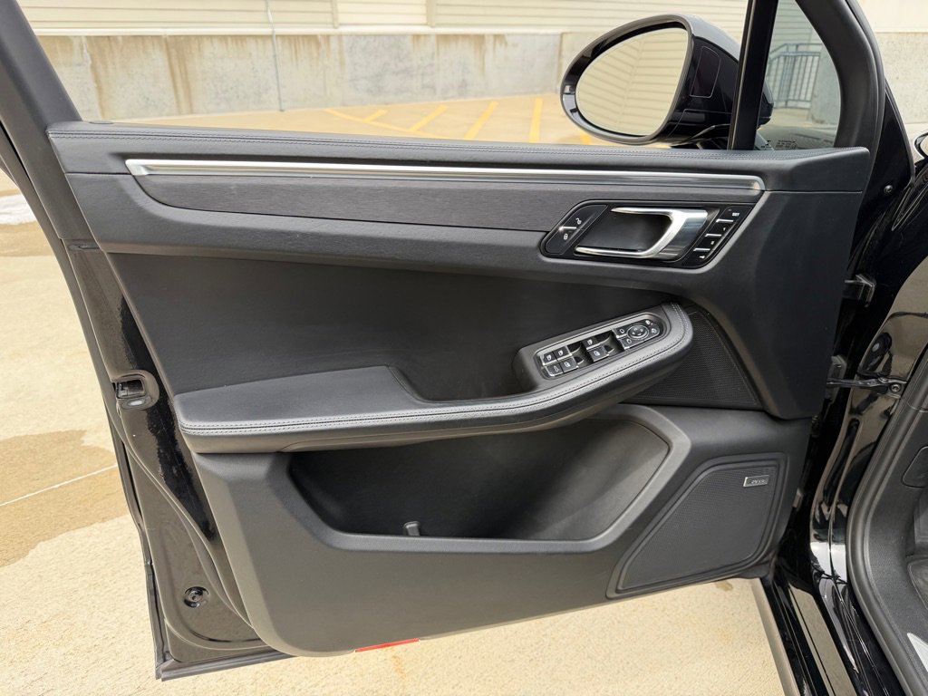 Used 2017 Porsche Macan GTS image 11