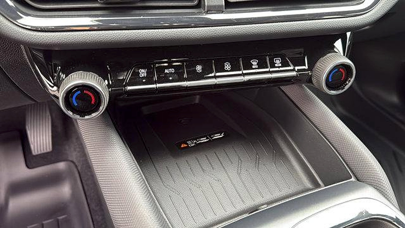 New 2026 Chevrolet Equinox EV RS image 14