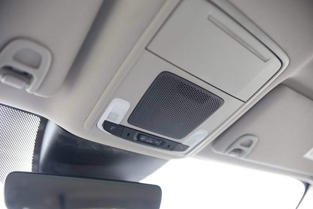 Used 2025 Honda Pilot EX-L image 30