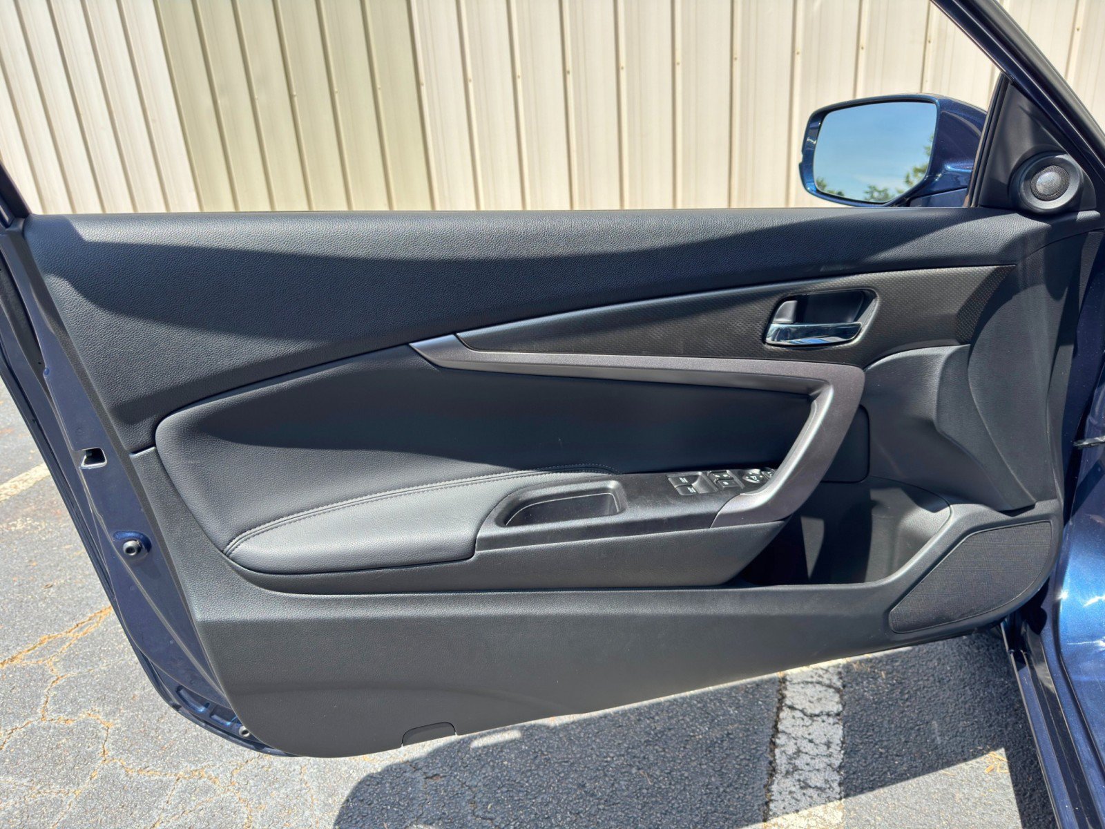 Used 2017 Honda Accord EX image 33