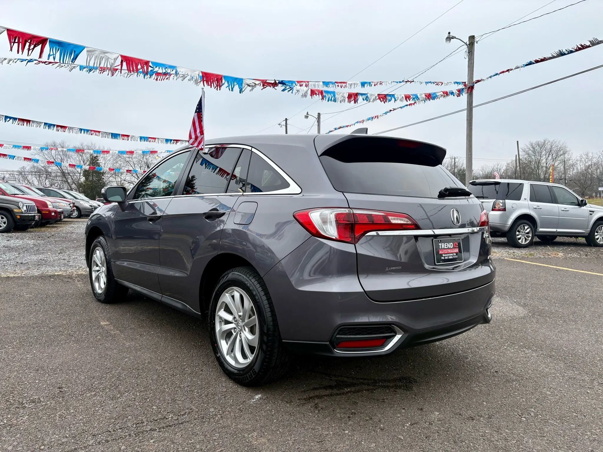 Used 2017 Acura RDX AWD w/ Technology Package image 3
