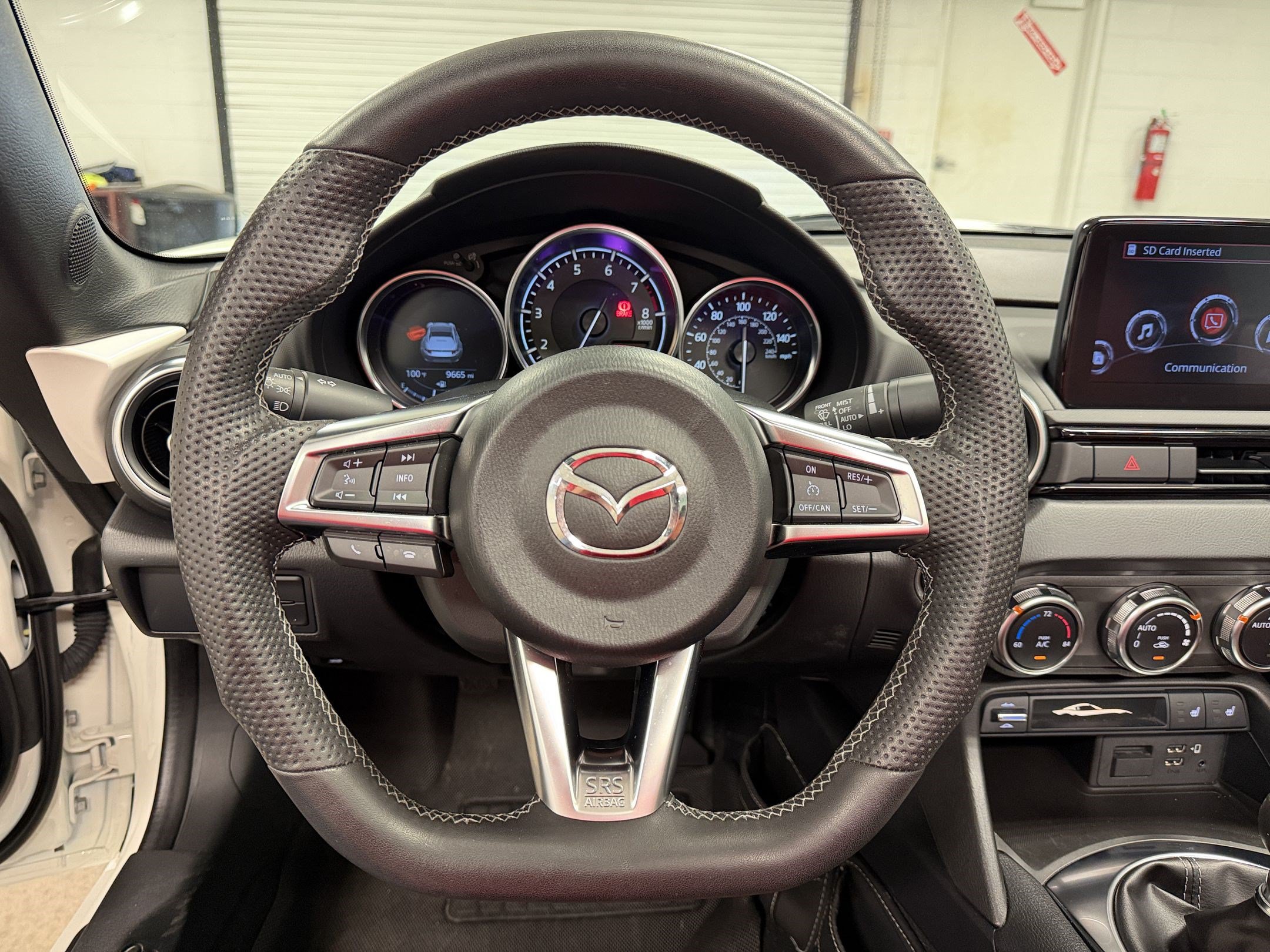 Used 2023 MAZDA MX-5 Miata Grand Touring RWD image 11
