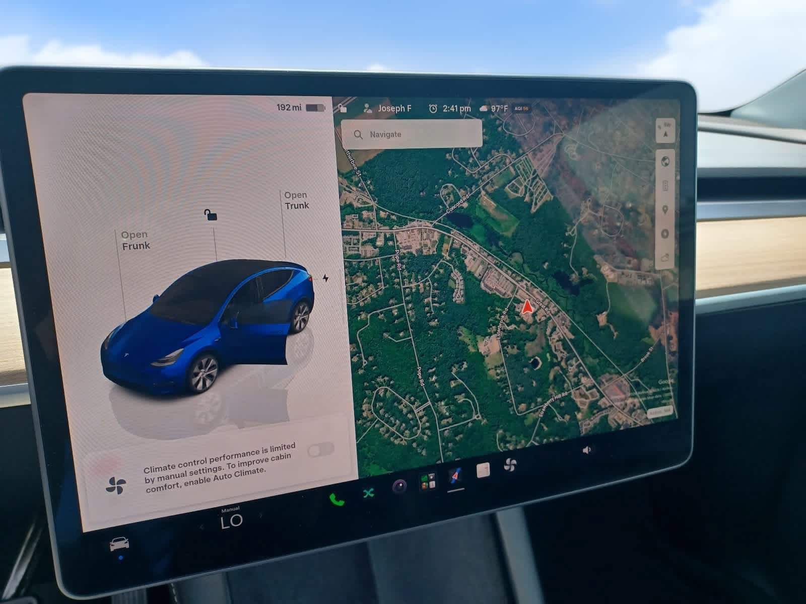 Used 2023 Tesla Model Y AWD image 10