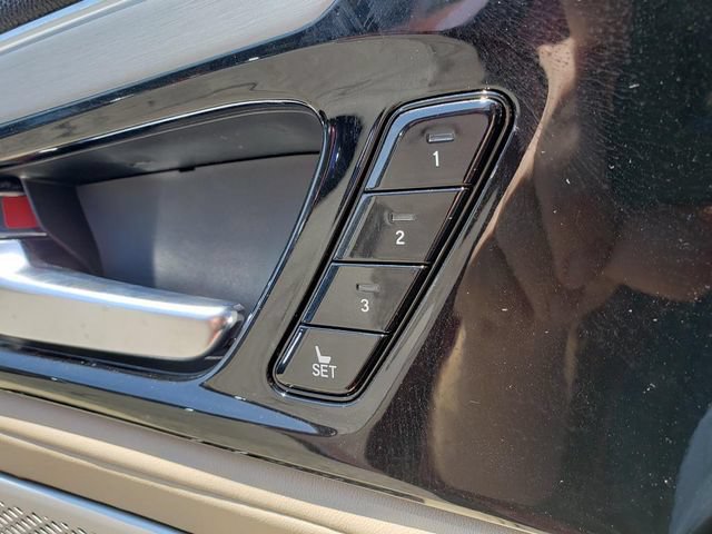 Used 2023 Acura MDX SH-AWD w/ Technology Package image 26