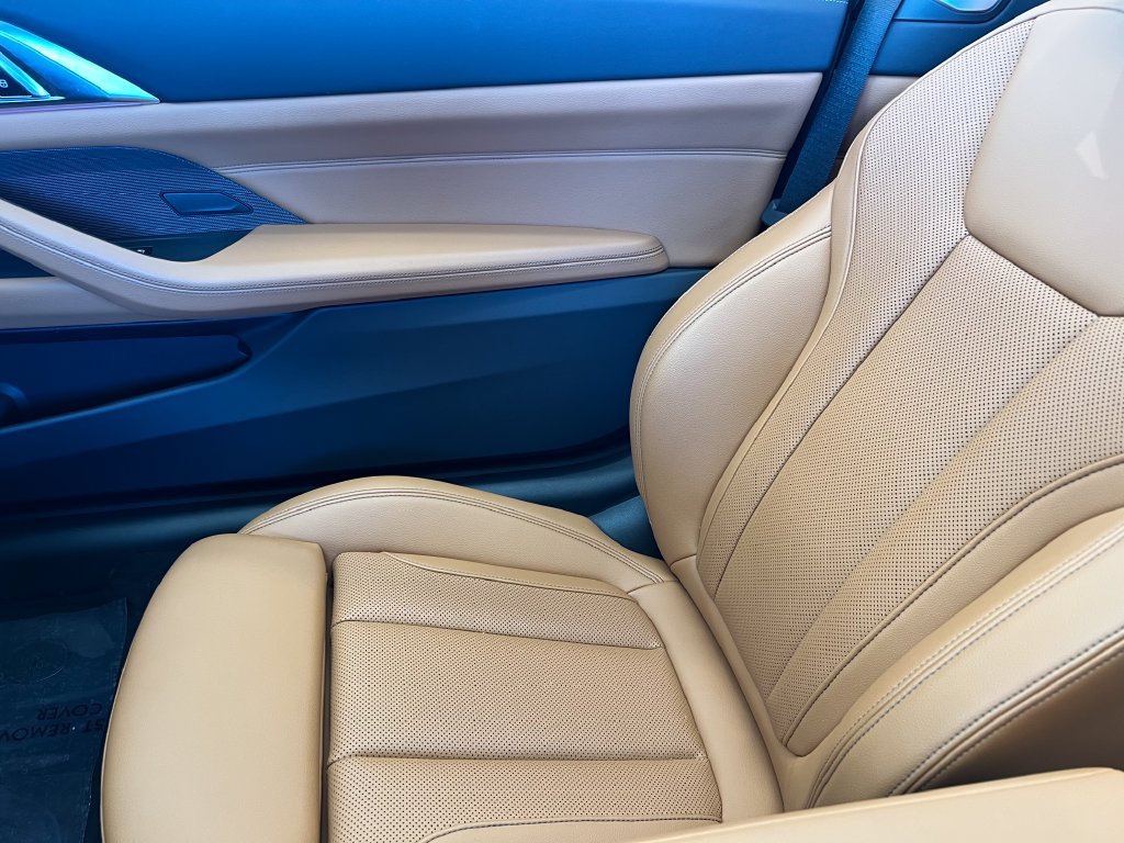 Used 2025 BMW M440i Convertible RWD image 33