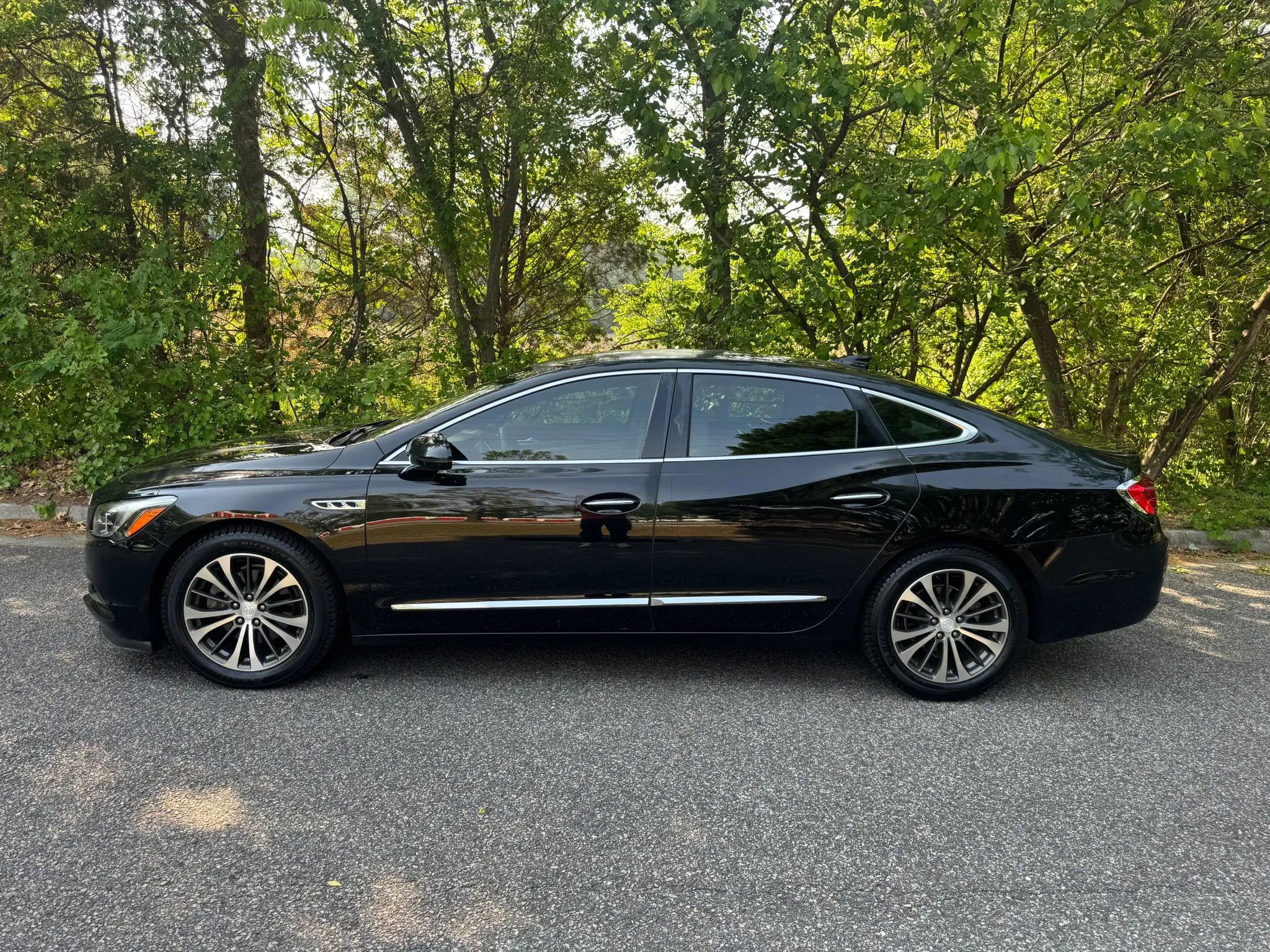 Used 2017 Buick LaCrosse Essence w/ Sights and Sounds Package FWD image 9