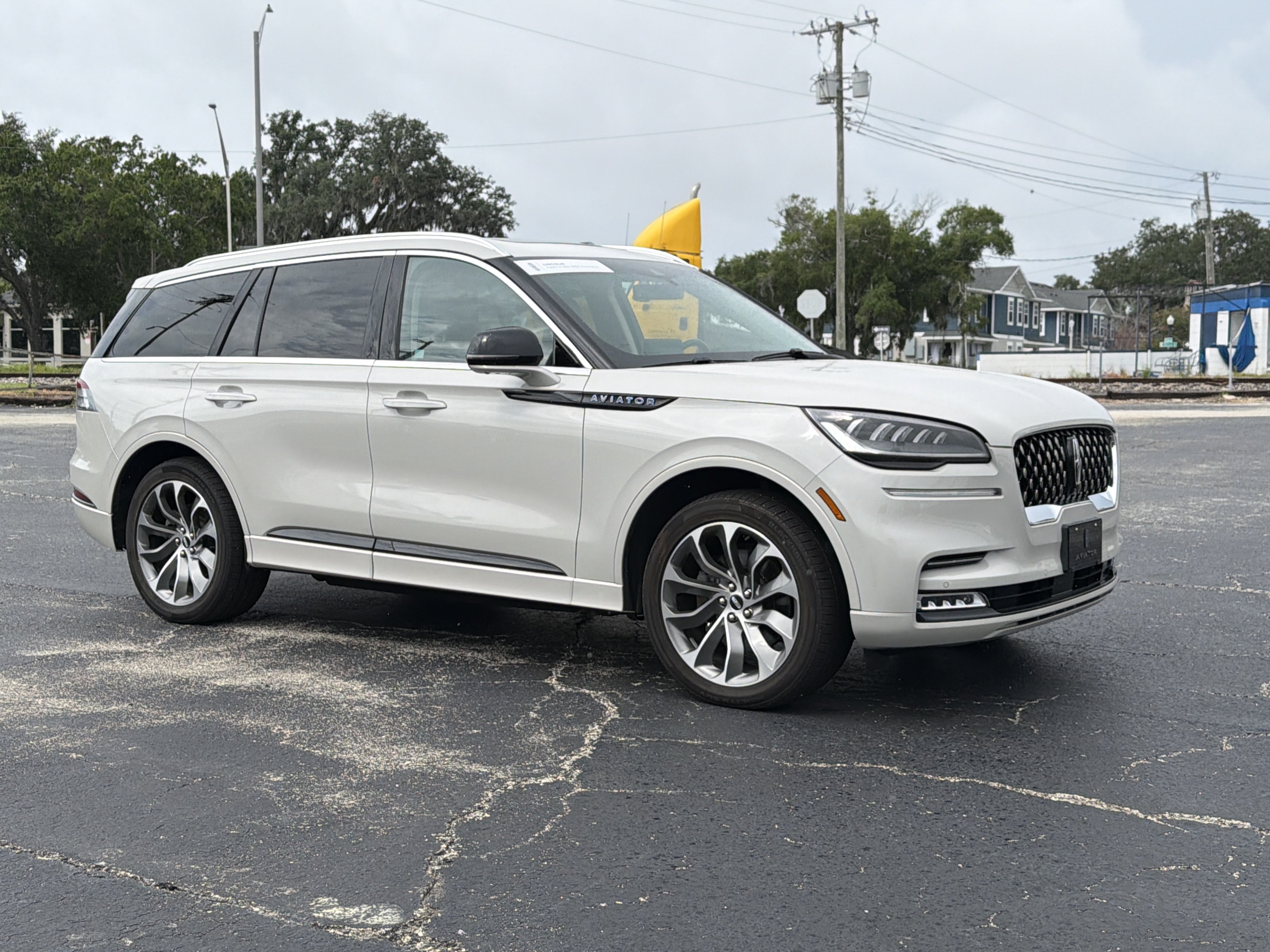 Used 2021 Lincoln Aviator Grand Touring AWD/4WD image 1