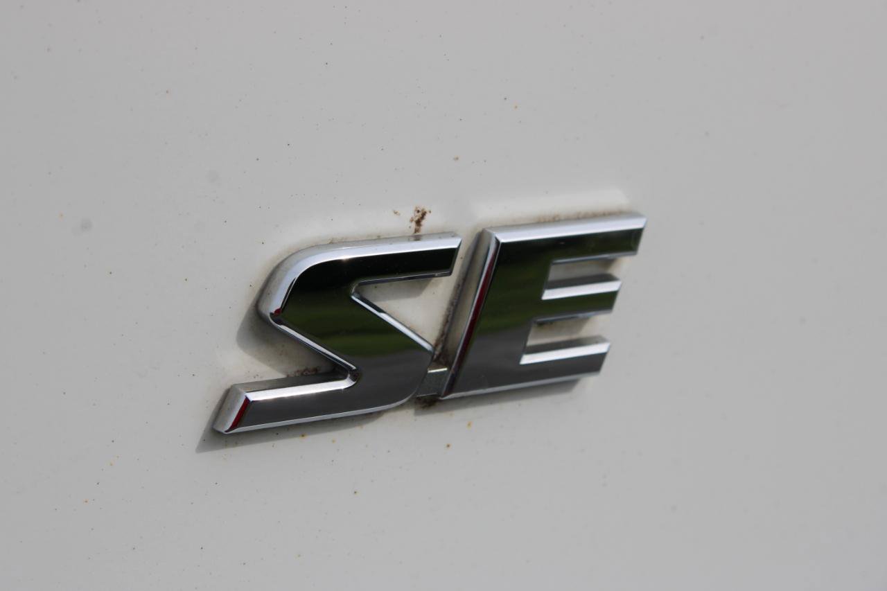 Used 2016 Toyota RAV4 SE FWD image 7