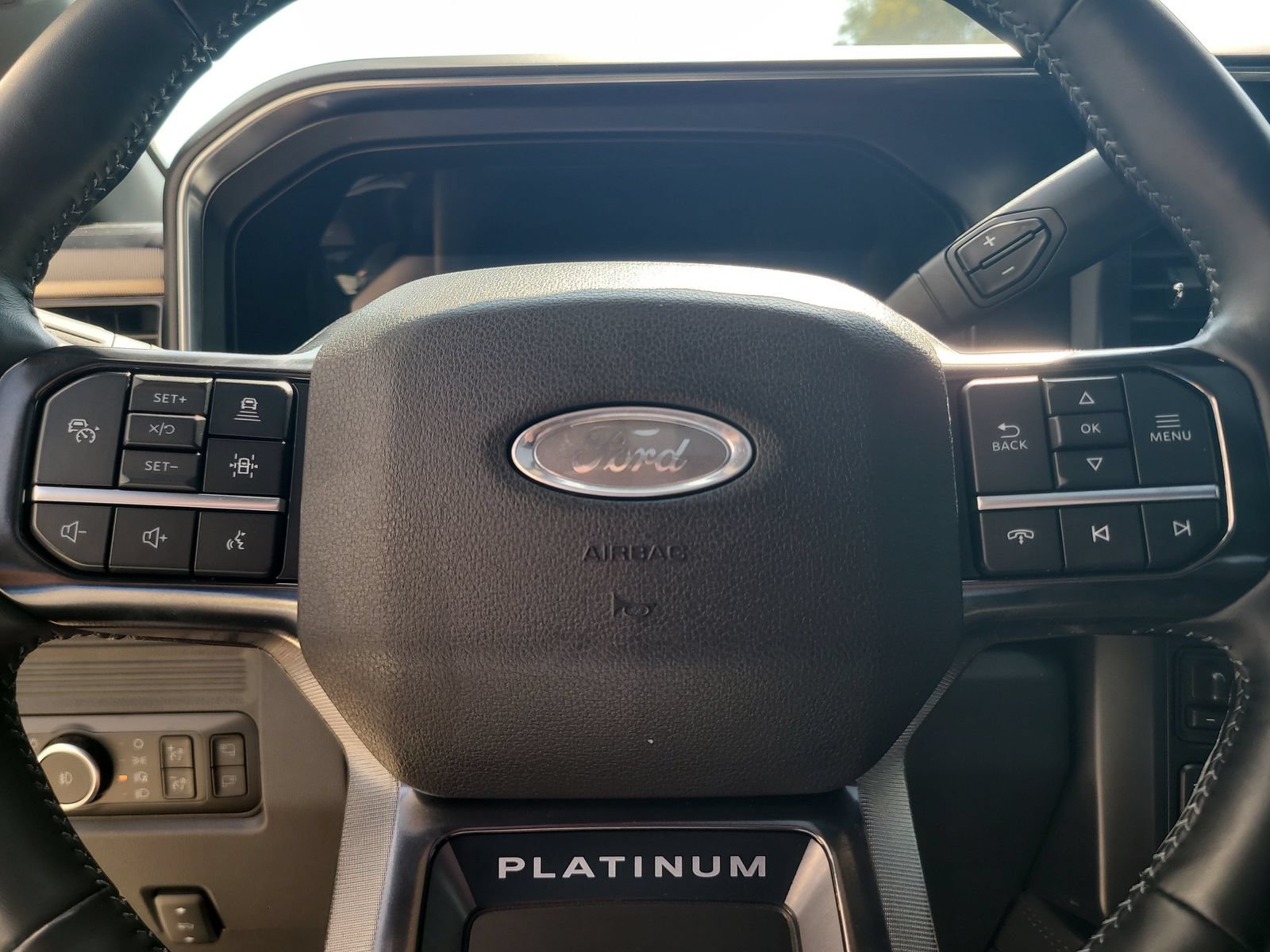 Used 2026 Ford F250 Platinum w/ Tremor Off-Road Package AWD/4WD image 13