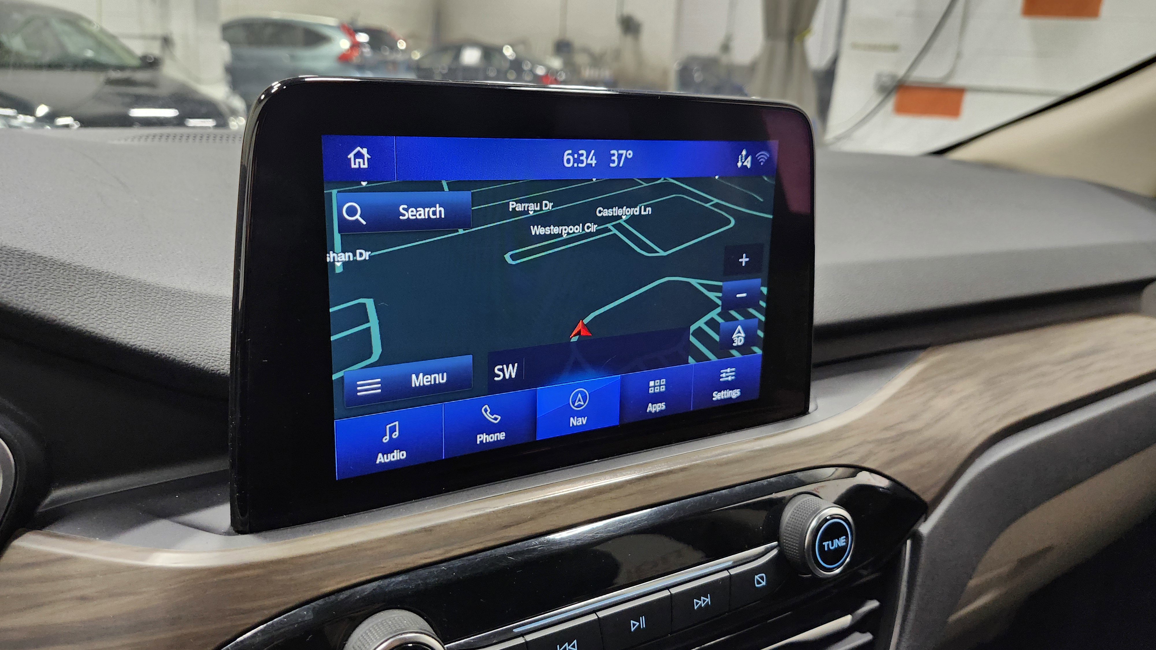 Used 2020 Ford Escape Titanium image 4